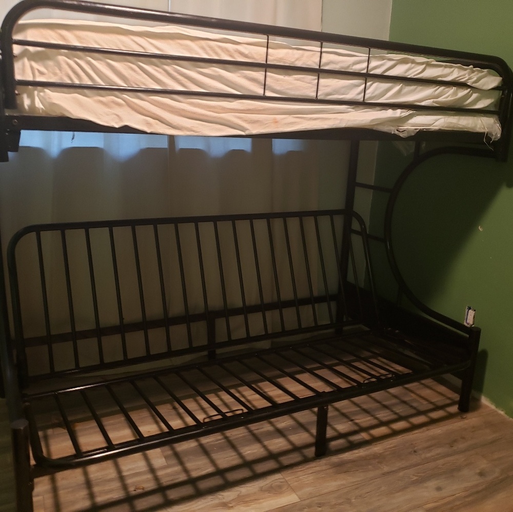 Bunk bed